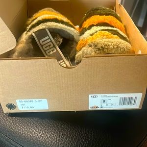 Ugg house shoe fur slippers